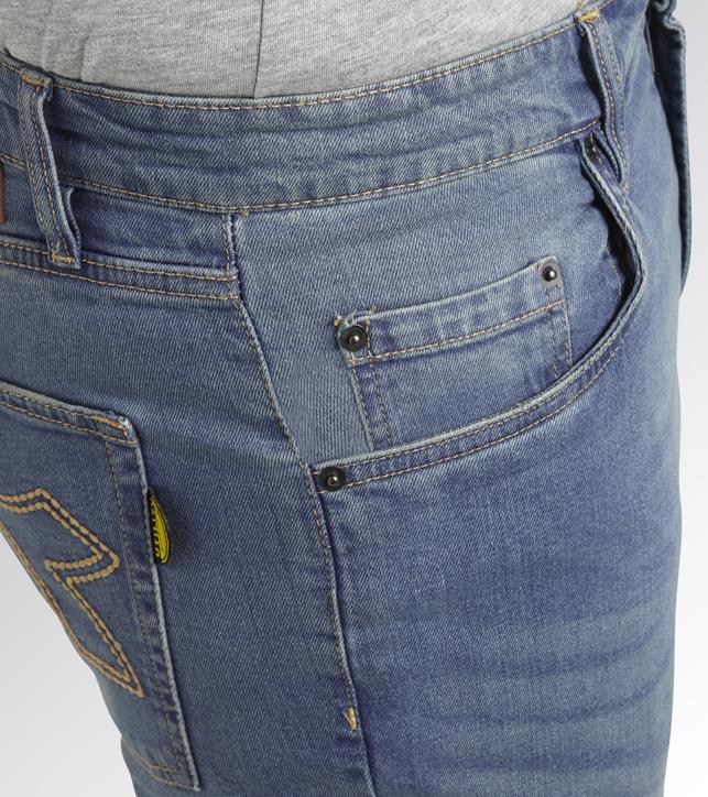 Pantaloni foto 4