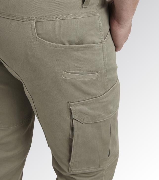 Pantaloni 702.177268